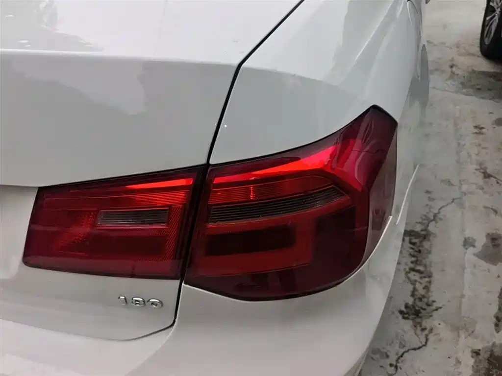 Volkswagen Jetta 2015 Value Edition 1.6L Manual Fashion фото 24