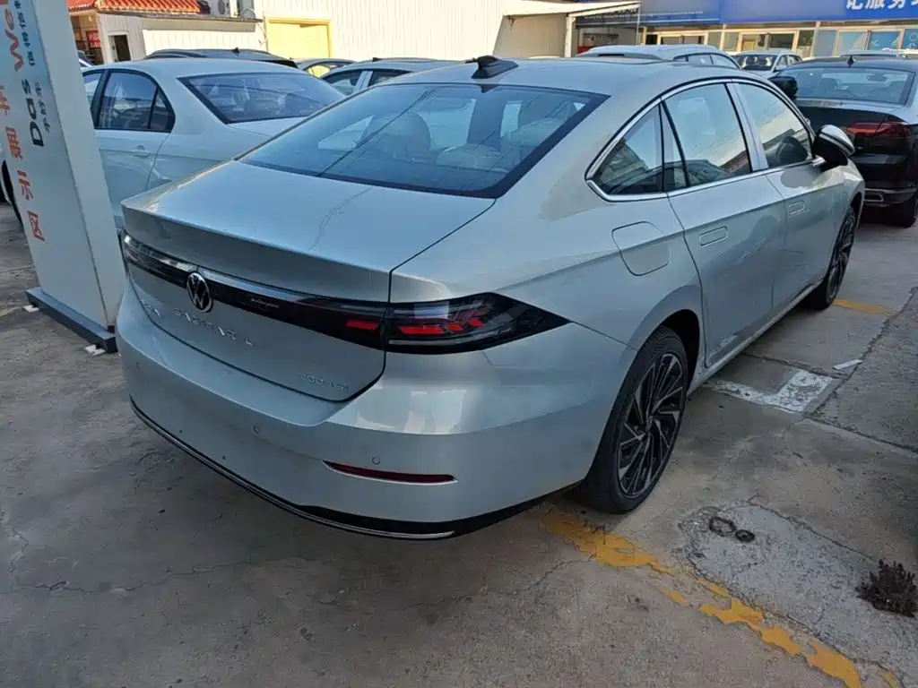 Volkswagen Sagitar 2026 2025 300TSI DSG High-end Model