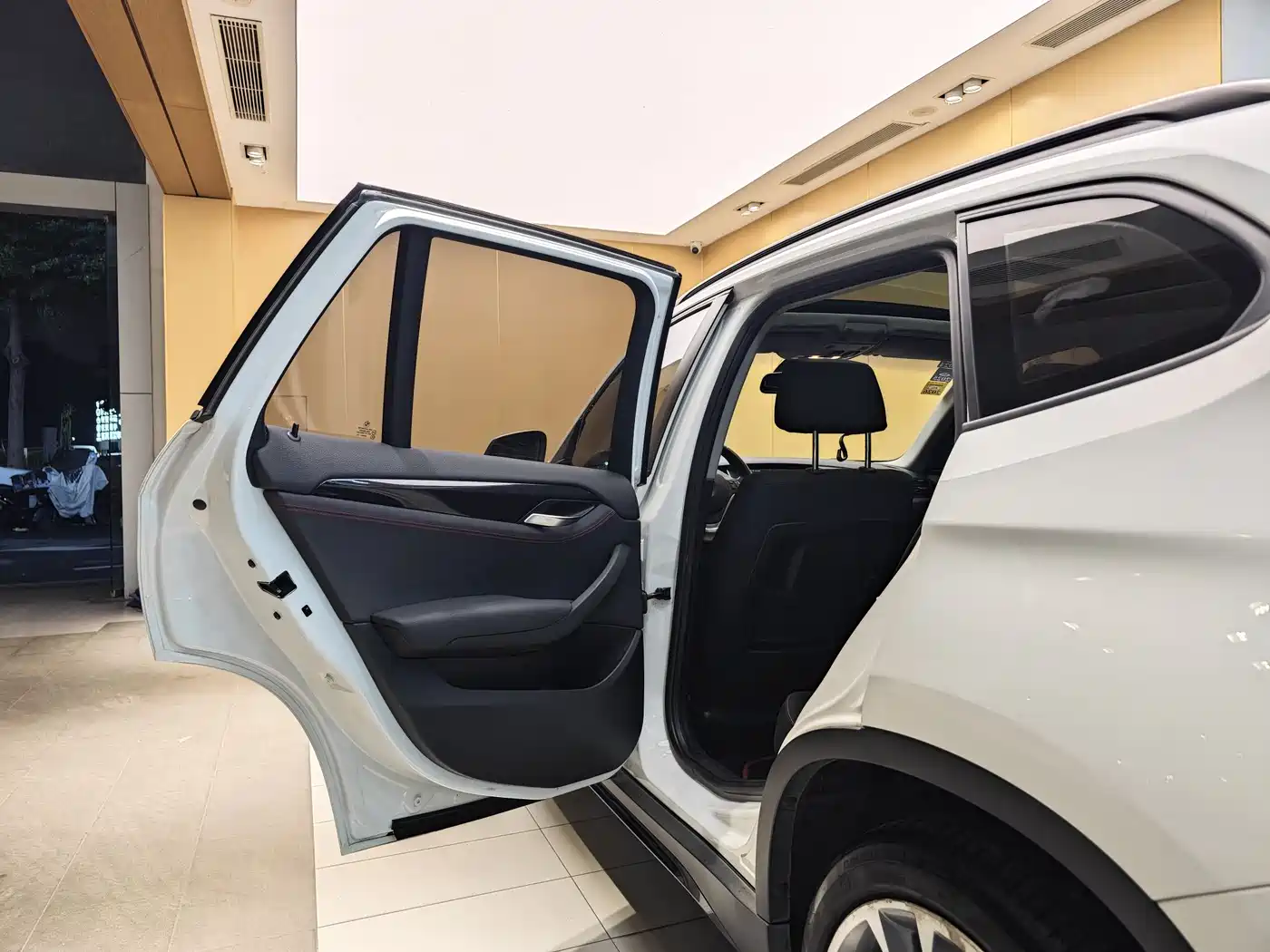 BMW X1 2013 sDrive18i Sport Design Package фото 22
