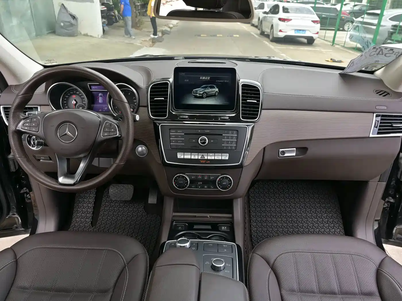Mercedes-Benz GLE 2018 GLE 400 4MATIC Ultimate Edition фото 8