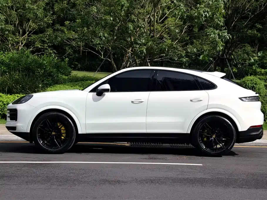Porsche Cayenne 2024 Cayenne Coupé 3.0T фото 3