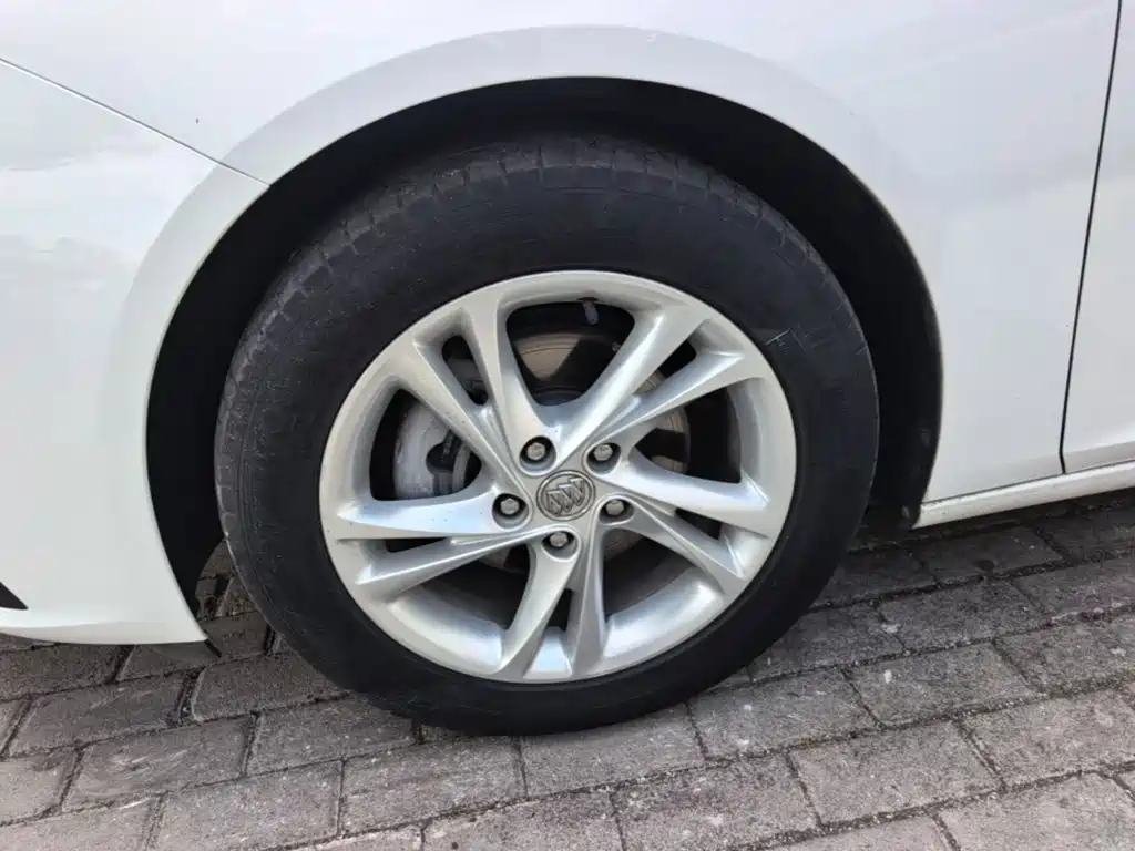 Фото 23 - Buick Regal