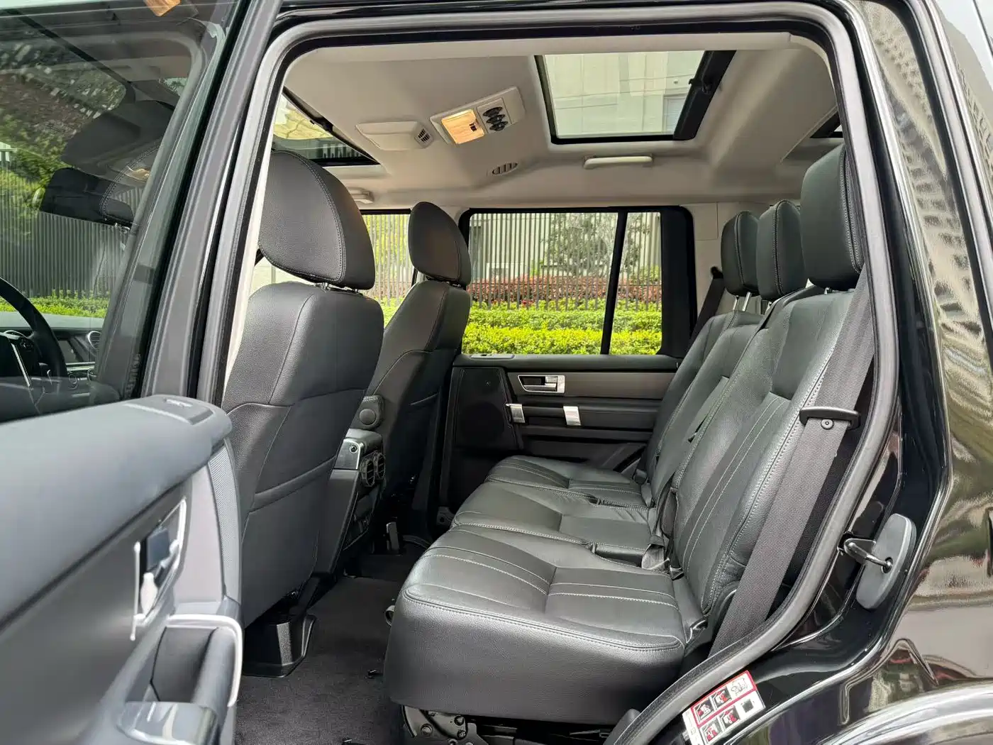 Land Rover Discovery 2016 3.0 SC V6 HSE фото 12