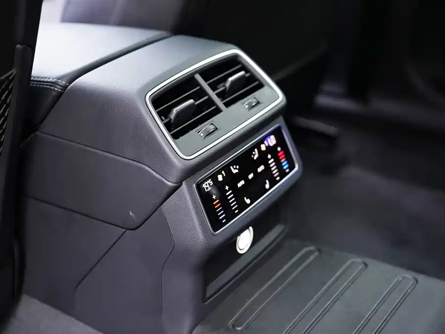 Audi A6L 2022 55 TFSI quattro Premium Dynamic фото 17
