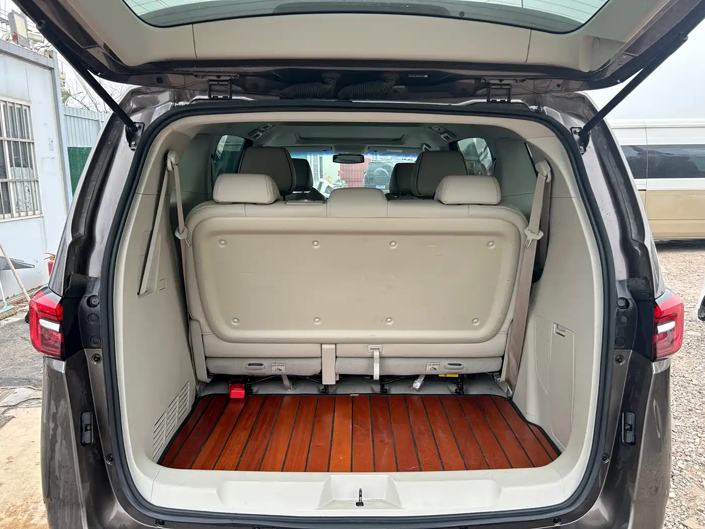 Buick GL8 2022 Land Business Class 652T Luxury фото 9