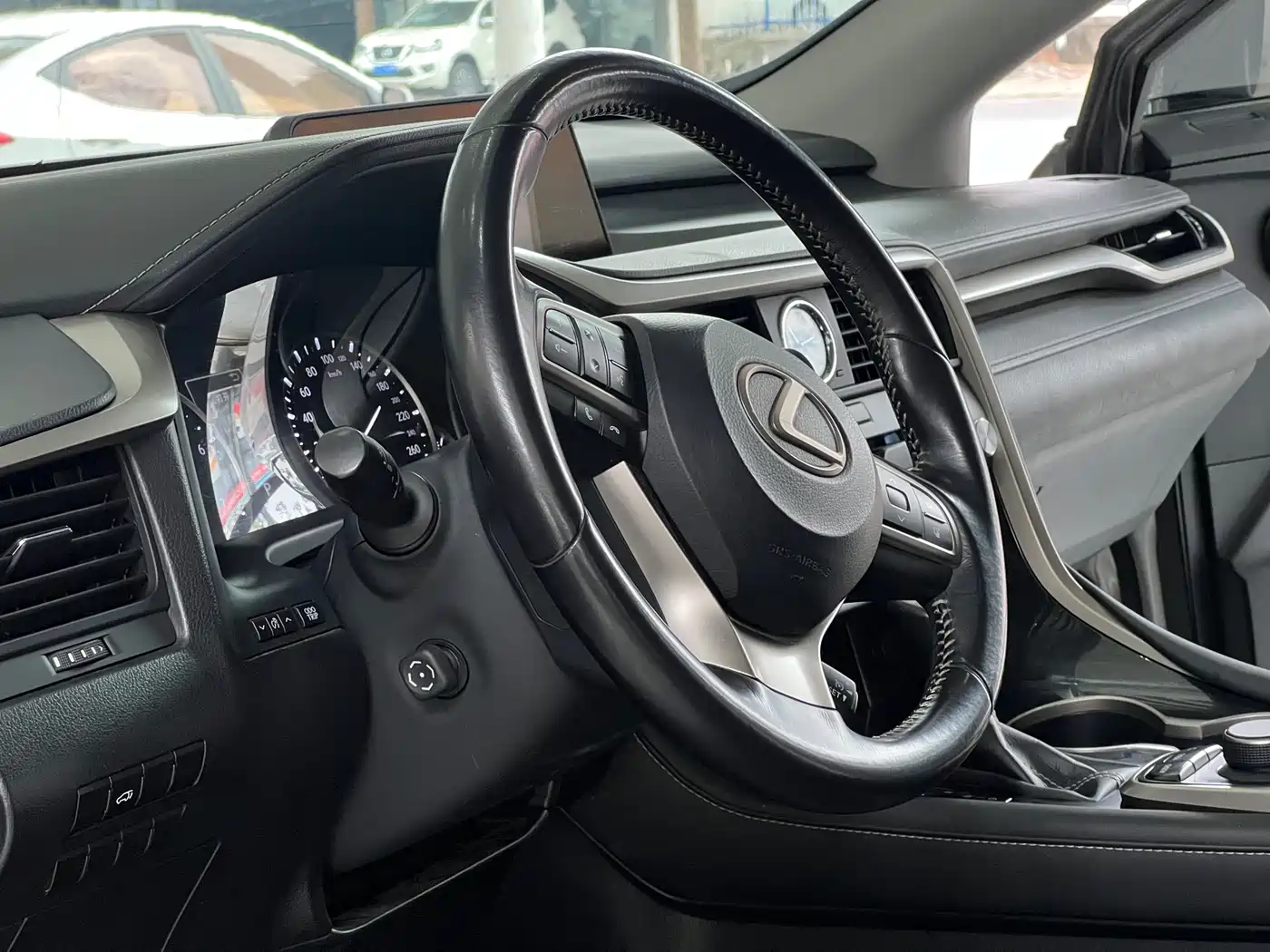 Lexus RX 2016 300 2WD Comfort Edition China V фото 8