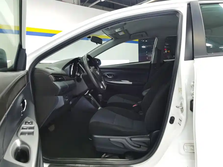 Toyota YARiS L Zhi Xuan 2015 2015 1.5E Auto Charming Edition