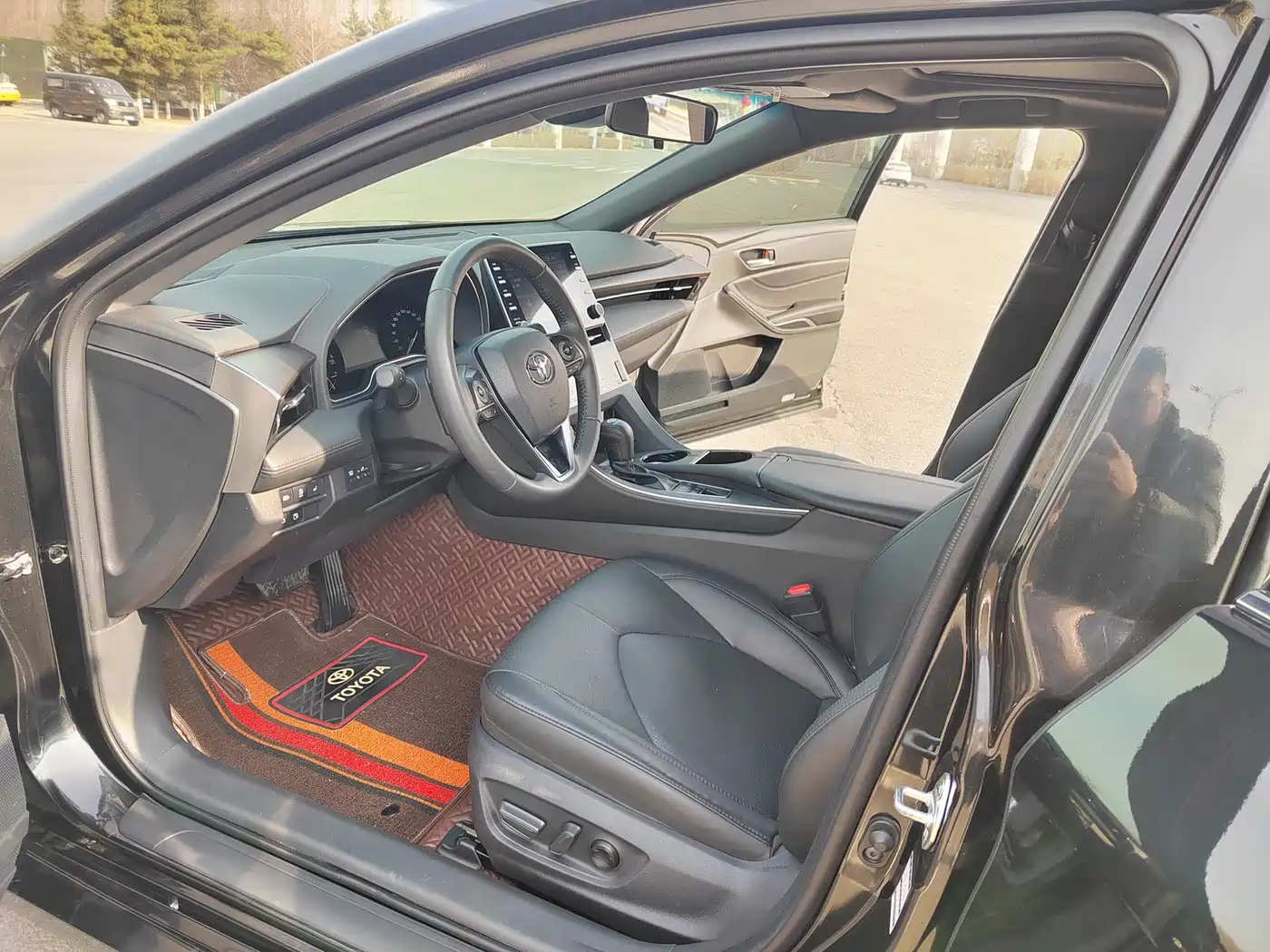 Toyota Avalon 2022 2.5L Luxury Edition фото 16
