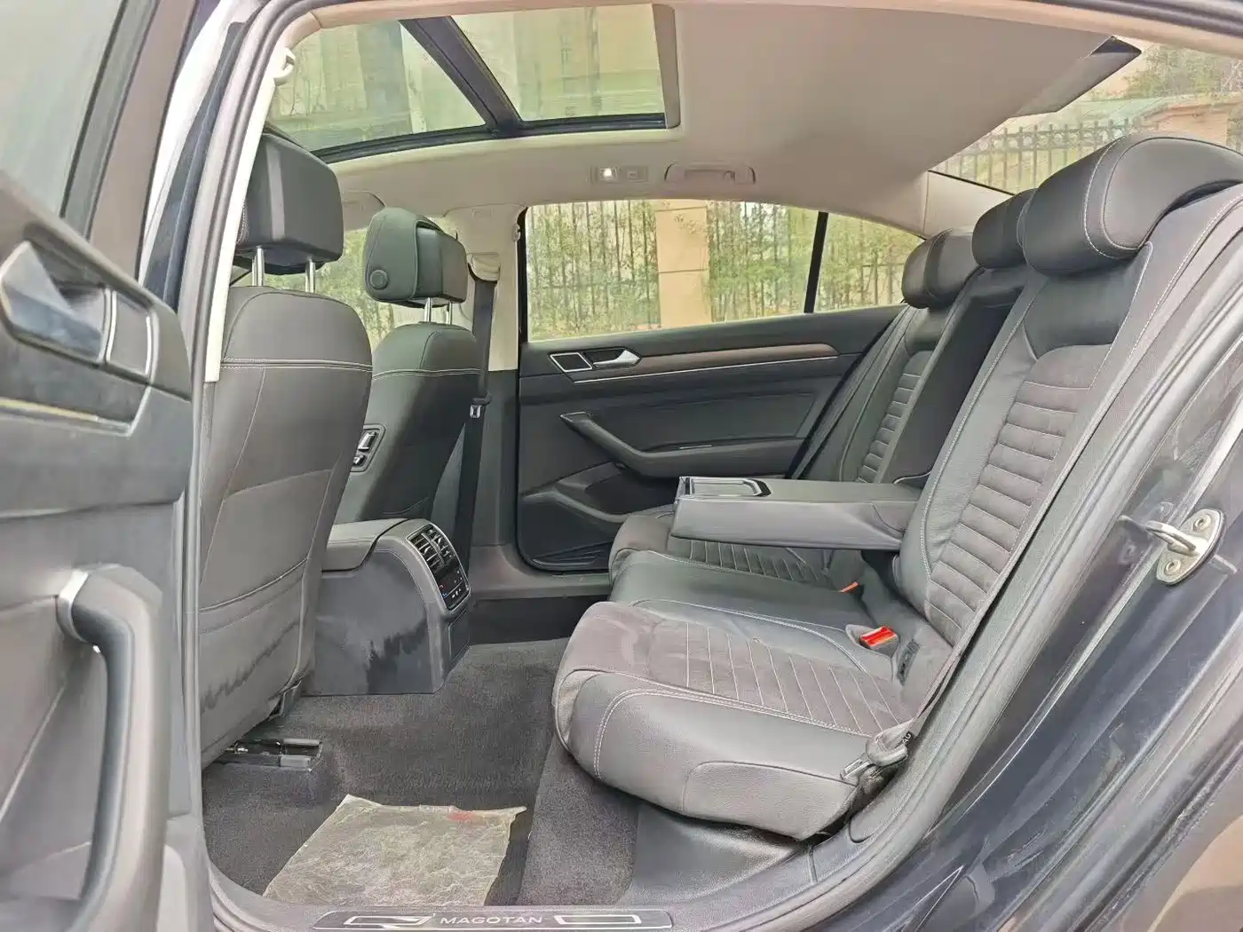 Volkswagen Magotan 2020 330TSI DSG Luxury фото 6
