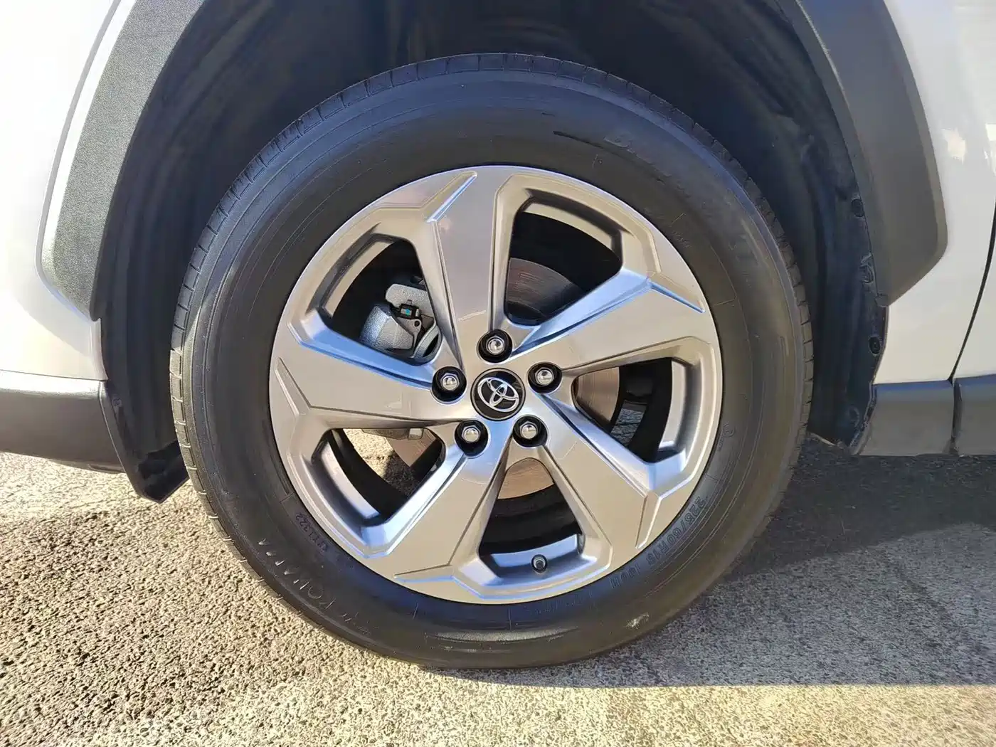 Toyota RAV4 Rongfang 2022 2.0L CVT 2WD Trend Plus Edition фото 8
