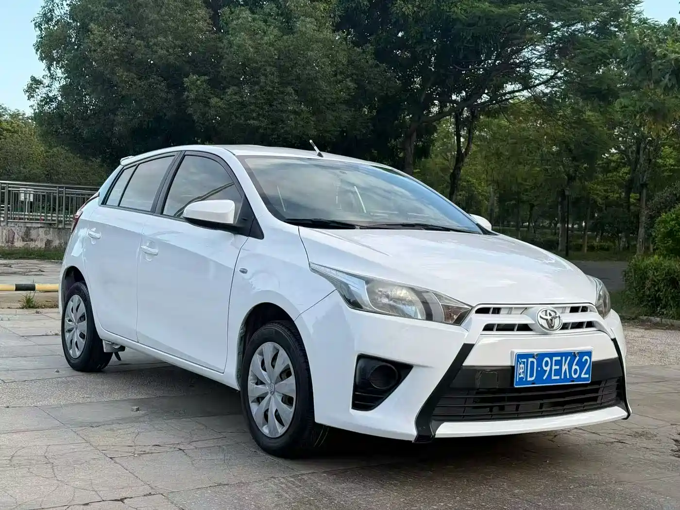 Toyota YARiS L Zhi Xuan 2014 1.3E Automatic Charming Edition фото 3