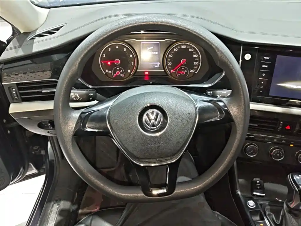 Volkswagen Passat 2020 280TSI Business Edition China VI фото 10