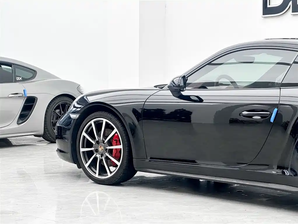 Porsche 911 2016 Carrera 4S 3.0T фото 9