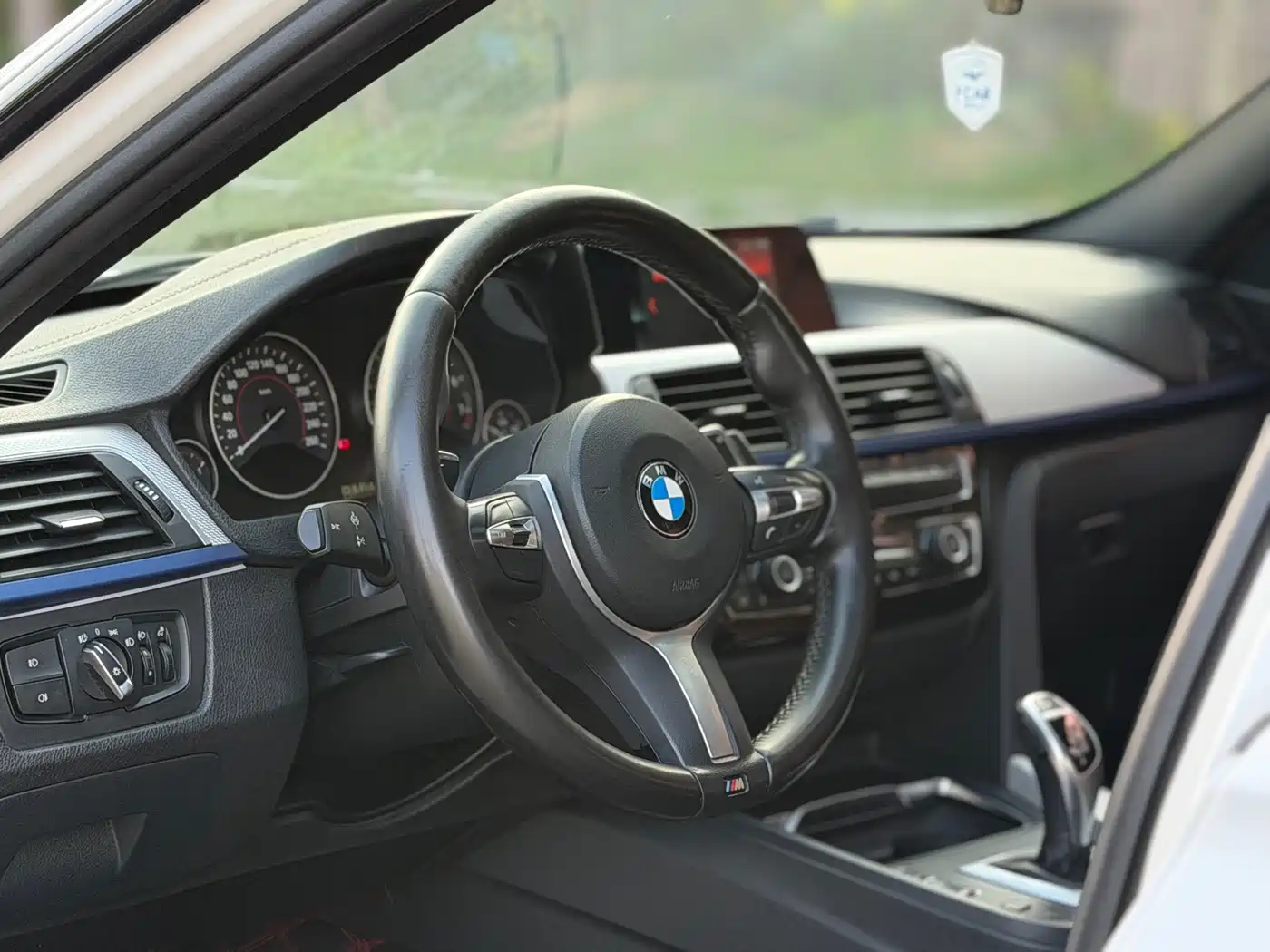 BMW 3 Series 2018 320i M Sport Package фото 5