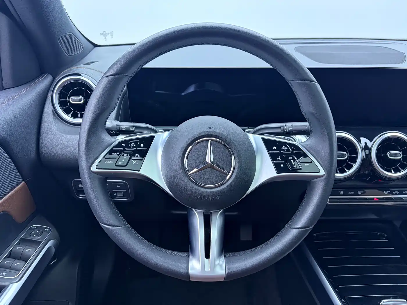 Mercedes-Benz GLB 2024 GLB 200 Dynamic фото 11