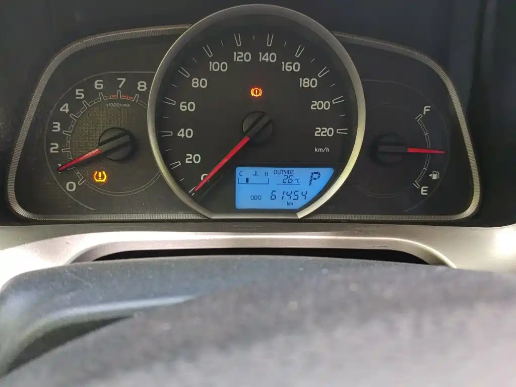 Toyota RAV4 Rongfang 2015 2.0L CVT 2WD Trend Edition фото 9