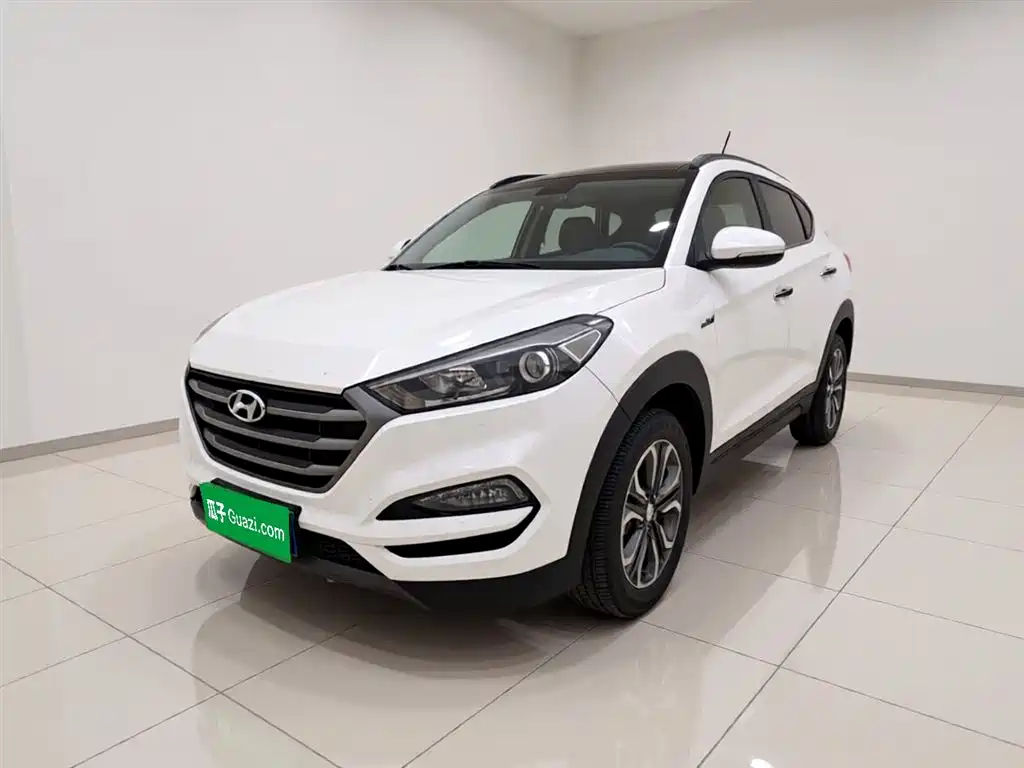 Hyundai Tucson 2015 1.6T Dual Clutch 2WD Leading фото 2