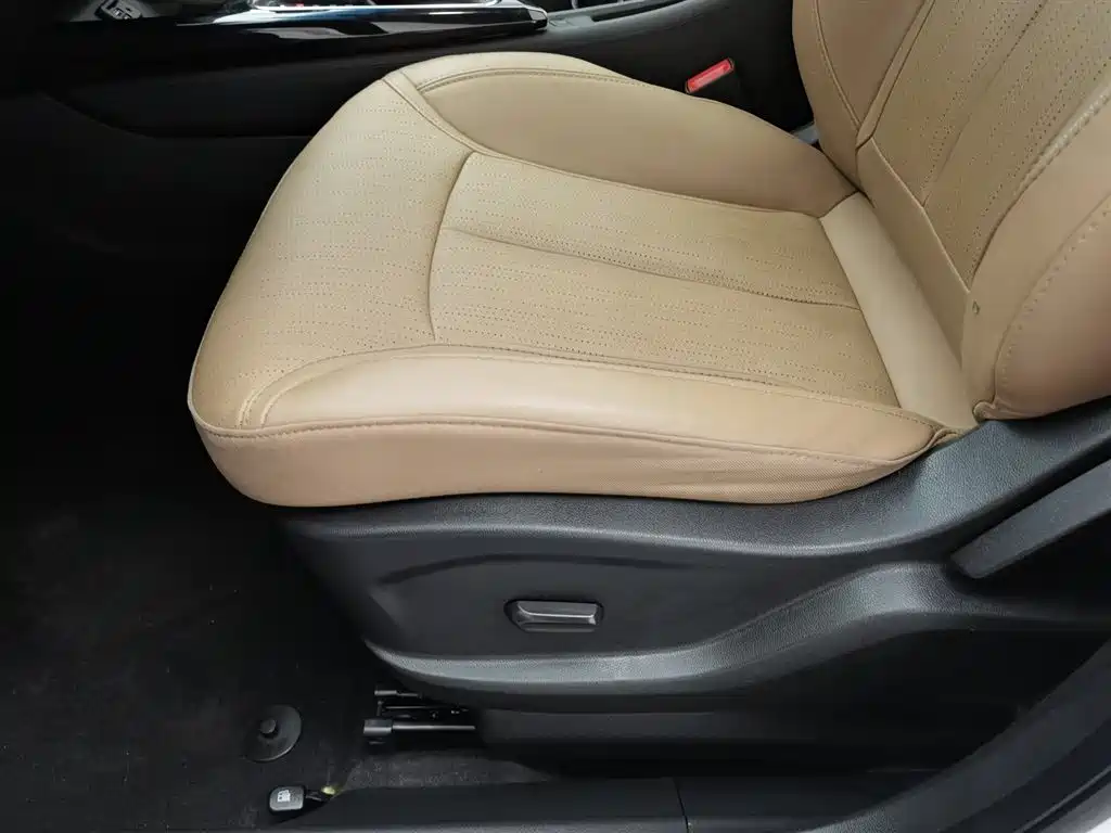 Buick GL6 2021 323T Mild Hybrid Connected Luxury фото 20