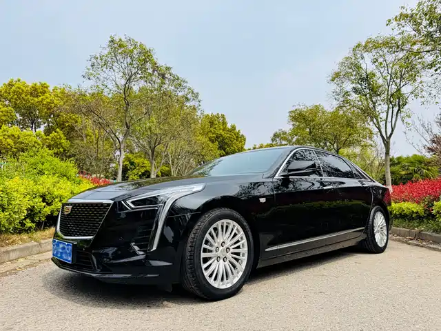 CADILLAC CT6