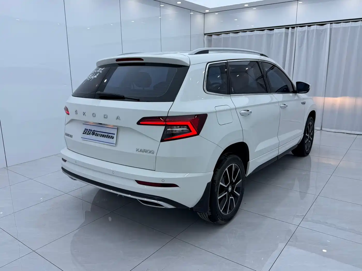 Škoda Karoq 2021 TSI280 Luxury Edition фото 4