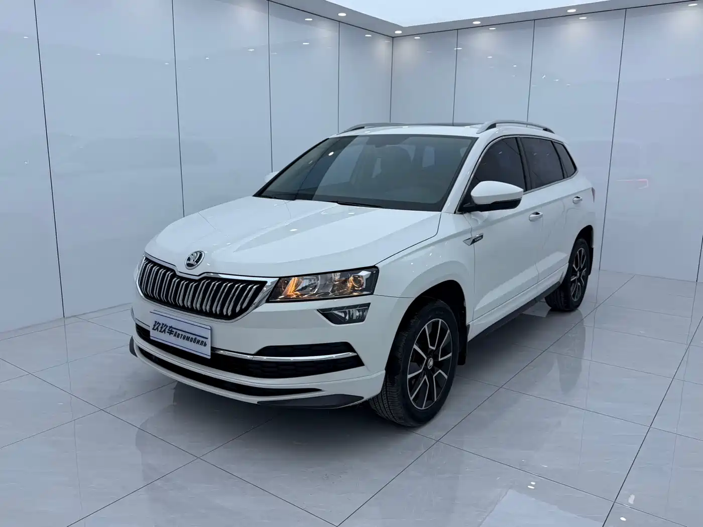 Škoda Karoq 2021 TSI280 Luxury Edition