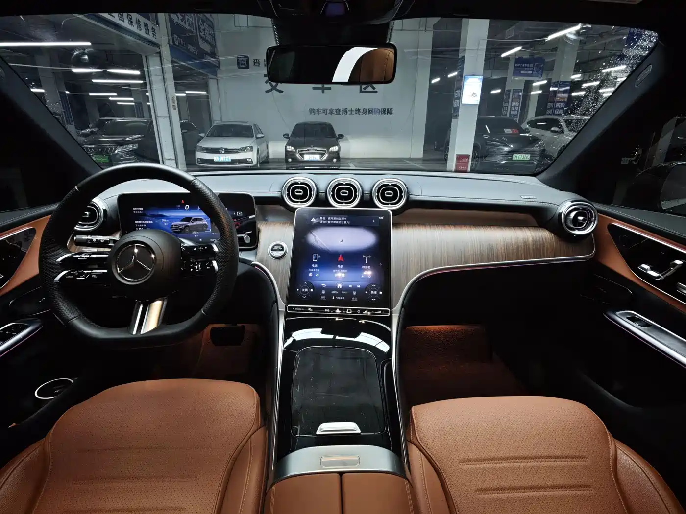 Mercedes-Benz GLC 2024 GLC 300 L 4MATIC Dynamic 7-seater фото 4