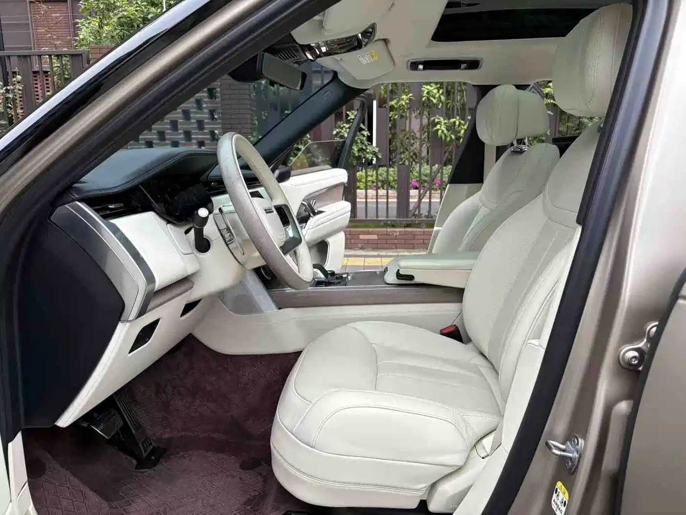LAND ROVER RANGE ROVER