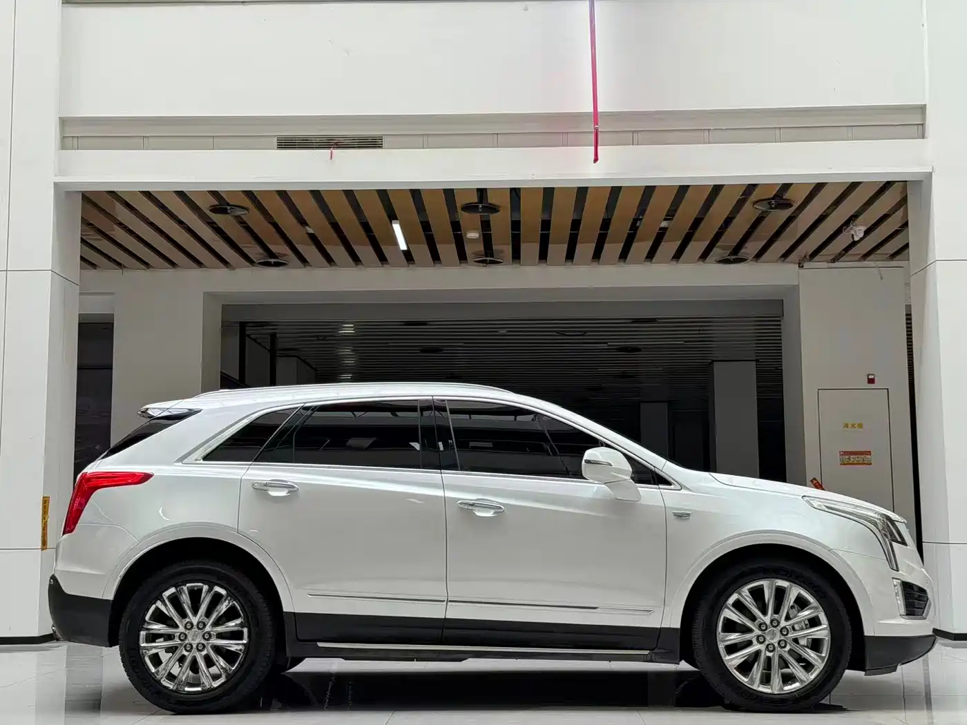 Cadillac XT5 2016 25T Luxury Model фото 4