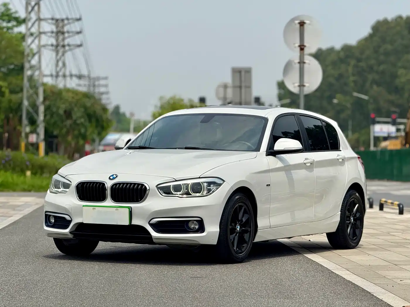 BMW 1 Series (Import) 2015 118i Urban Design Package