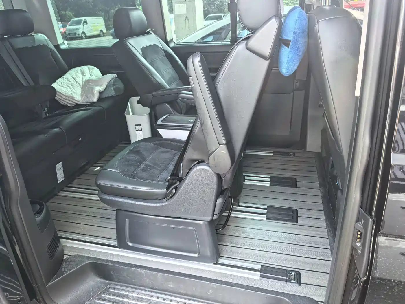 Volkswagen Multivan 2019 2019 2.0TSI 4WD Premium 7-seater