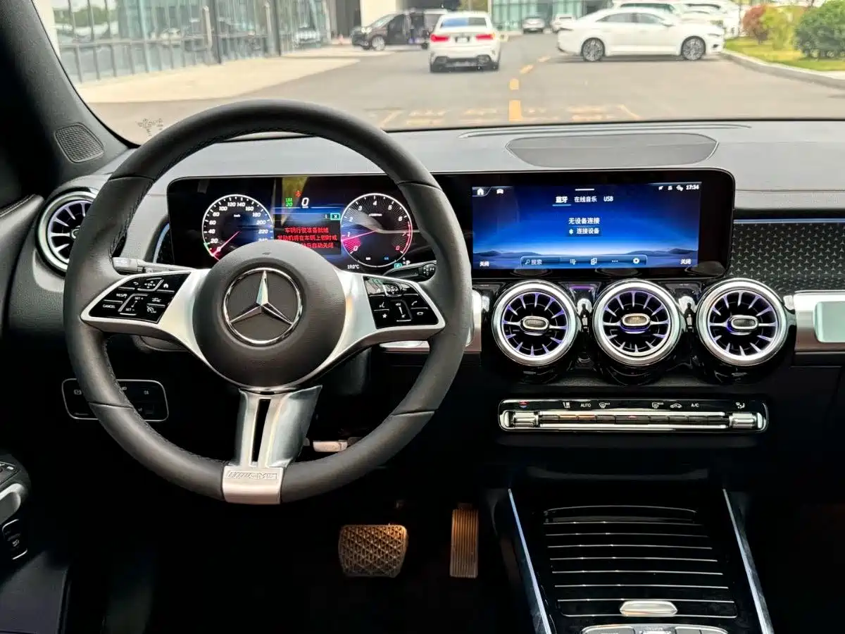 Mercedes-Benz GLB 2024 Facelift GLB 220 Dynamic фото 17