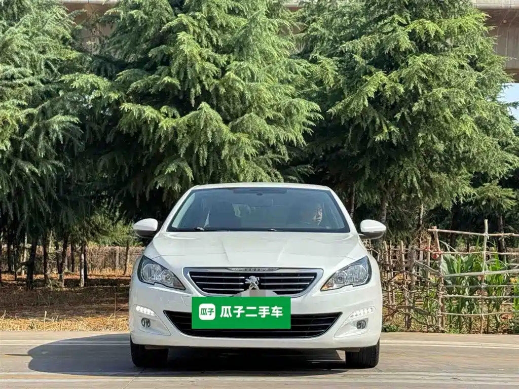 Peugeot 408 2016 1.6T Automatic Luxury Edition фото 3