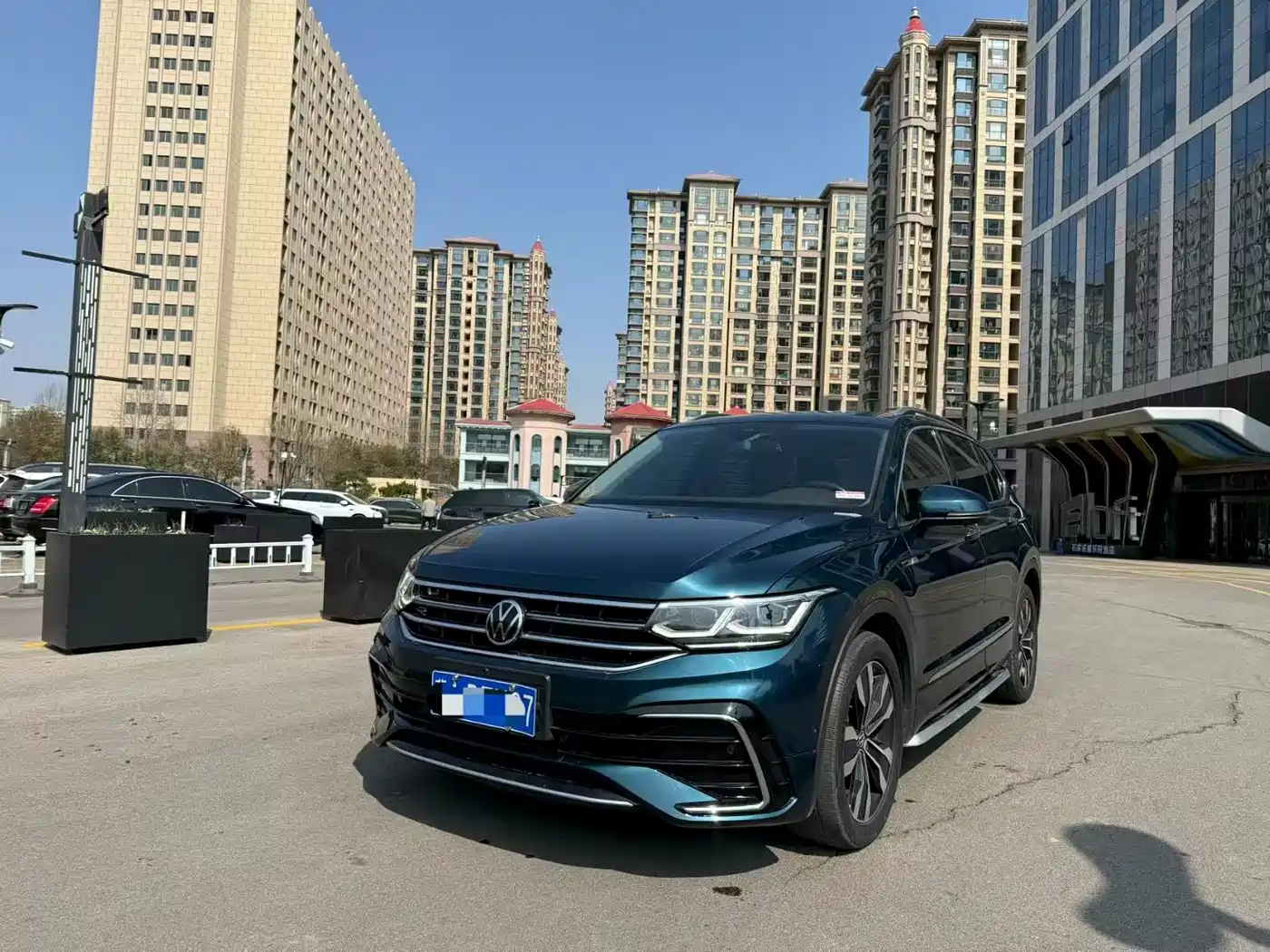 Volkswagen Tiguan L 2022 380TSI Automatic 4WD R-Line Flagship 7-Seater