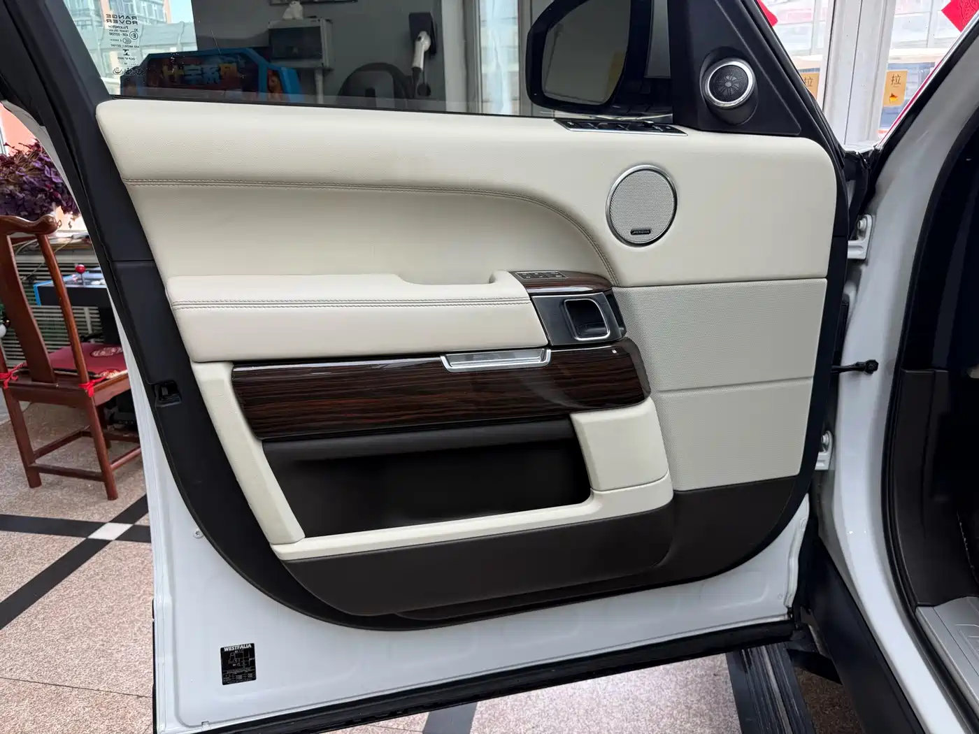 Land Rover Range Rover 2014 3.0 TDV6 Vogue фото 10