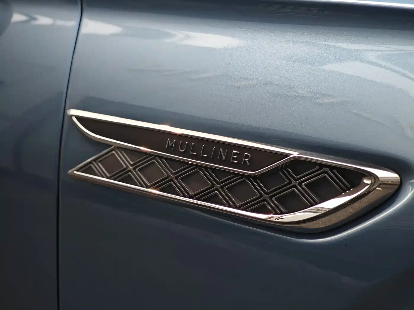 BENTLEY FLYING SPUR PLUG-IN HYBRID