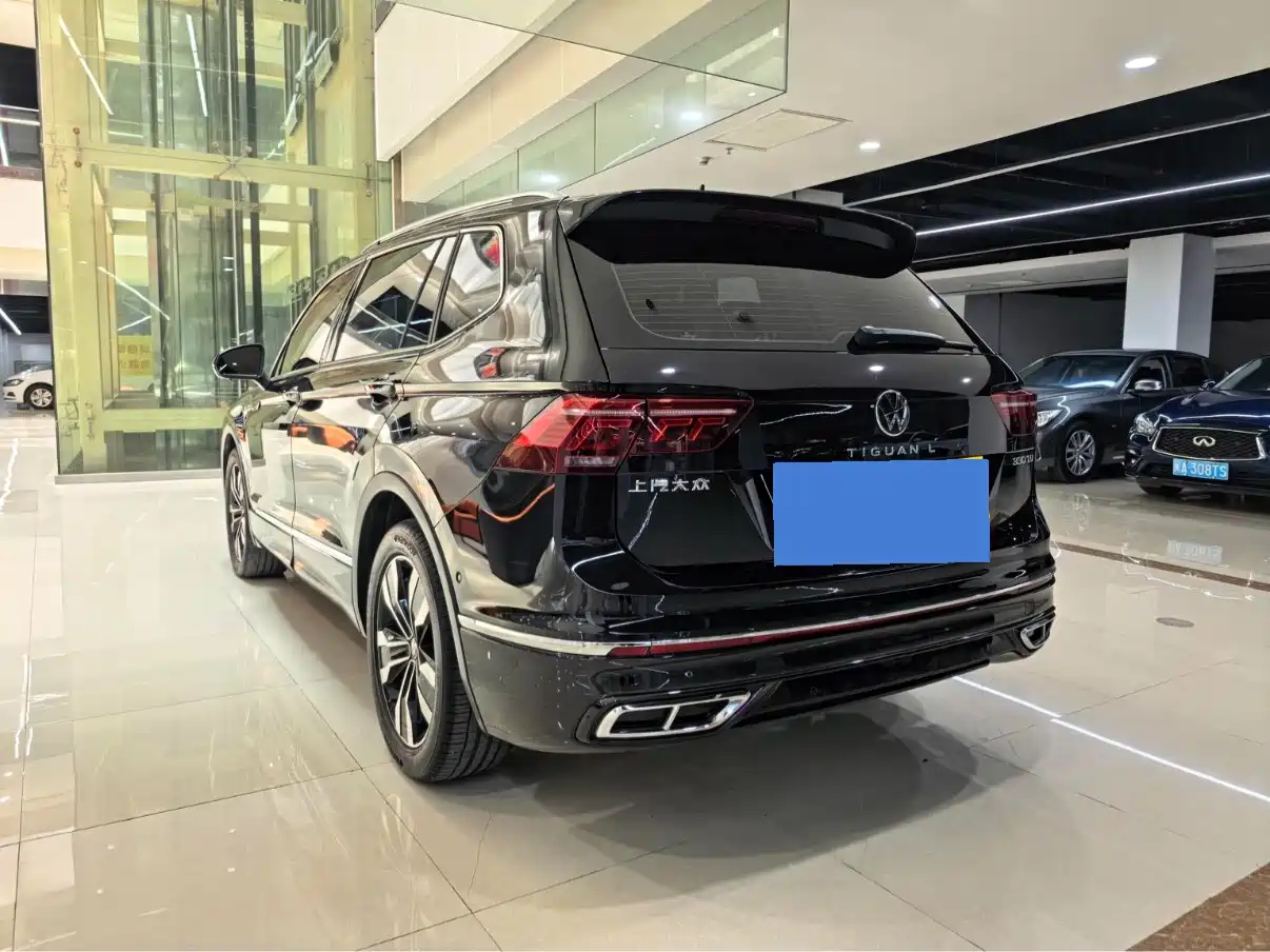 Фото 6 - Volkswagen Tiguan L