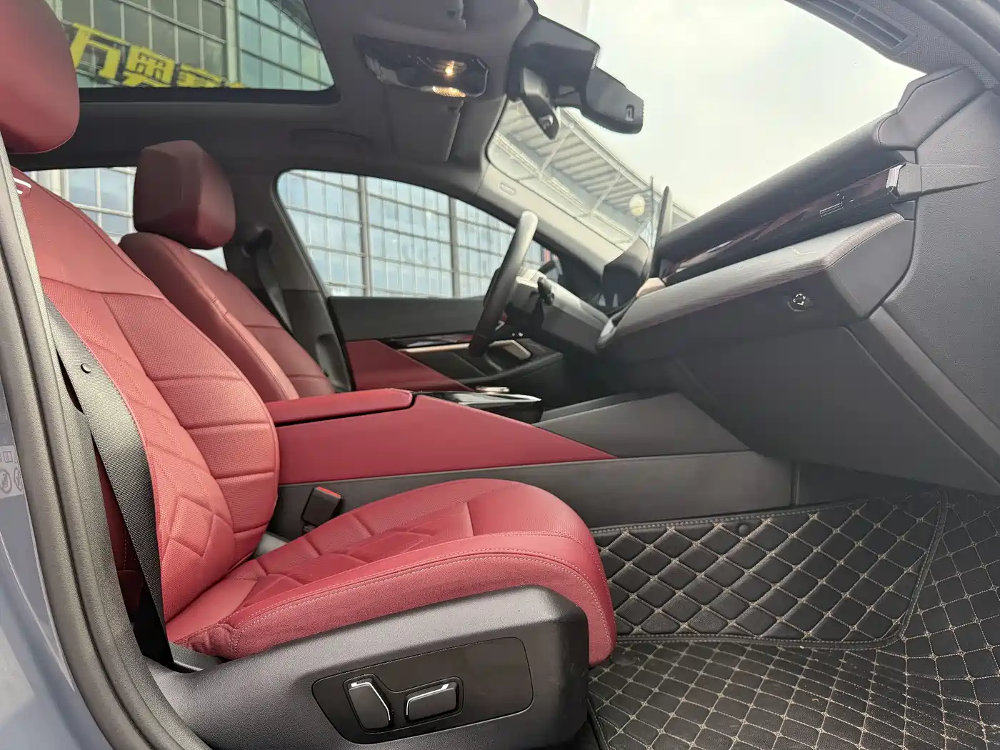 BMW i5 2024 eDrive 35L M Sport Package фото 11