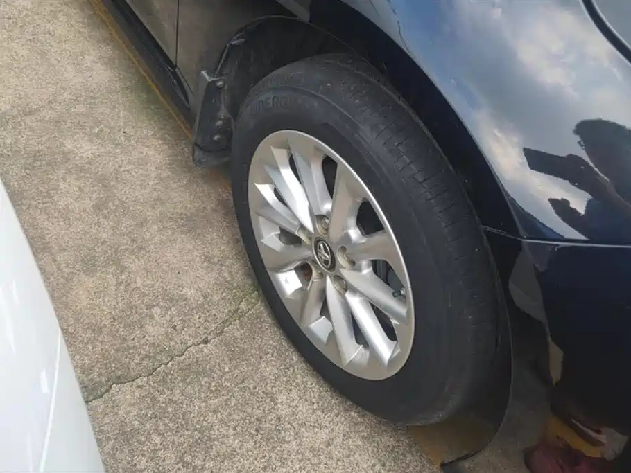 Toyota Corolla 2021 1.2T S-CVT Luxury Edition фото 6