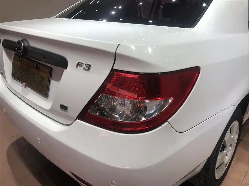 BYD F3 2015 Energy-saving Edition 1.5L Manual Comfort фото 7