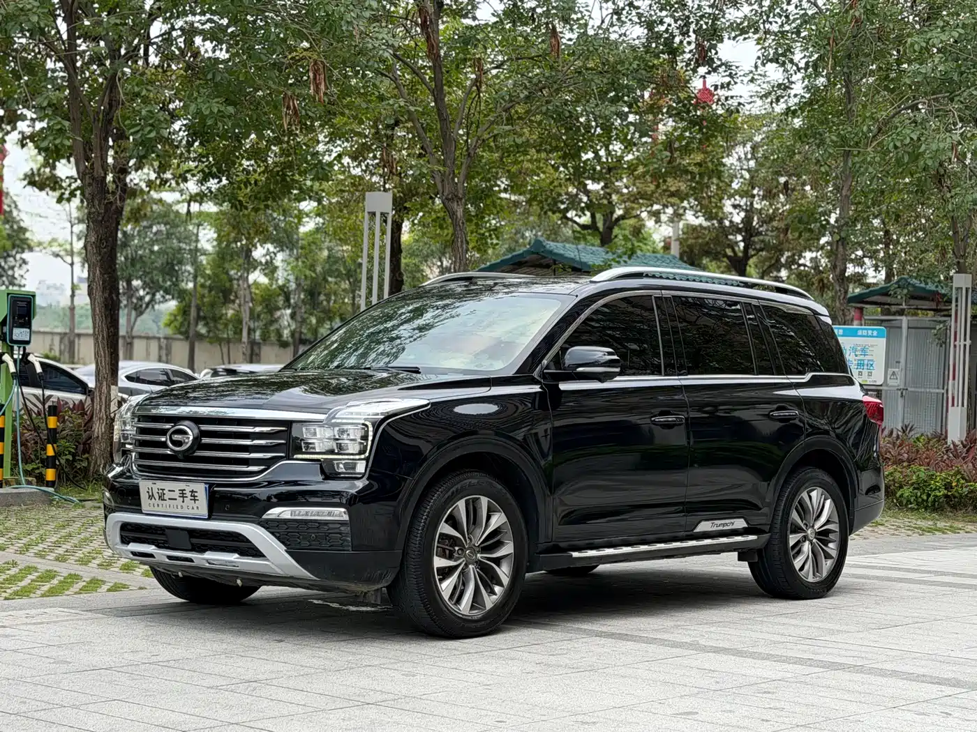 GAC Trumpchi Trumpchi GS8 2017 320T 2WD Luxury Smart Connect (7-seater)