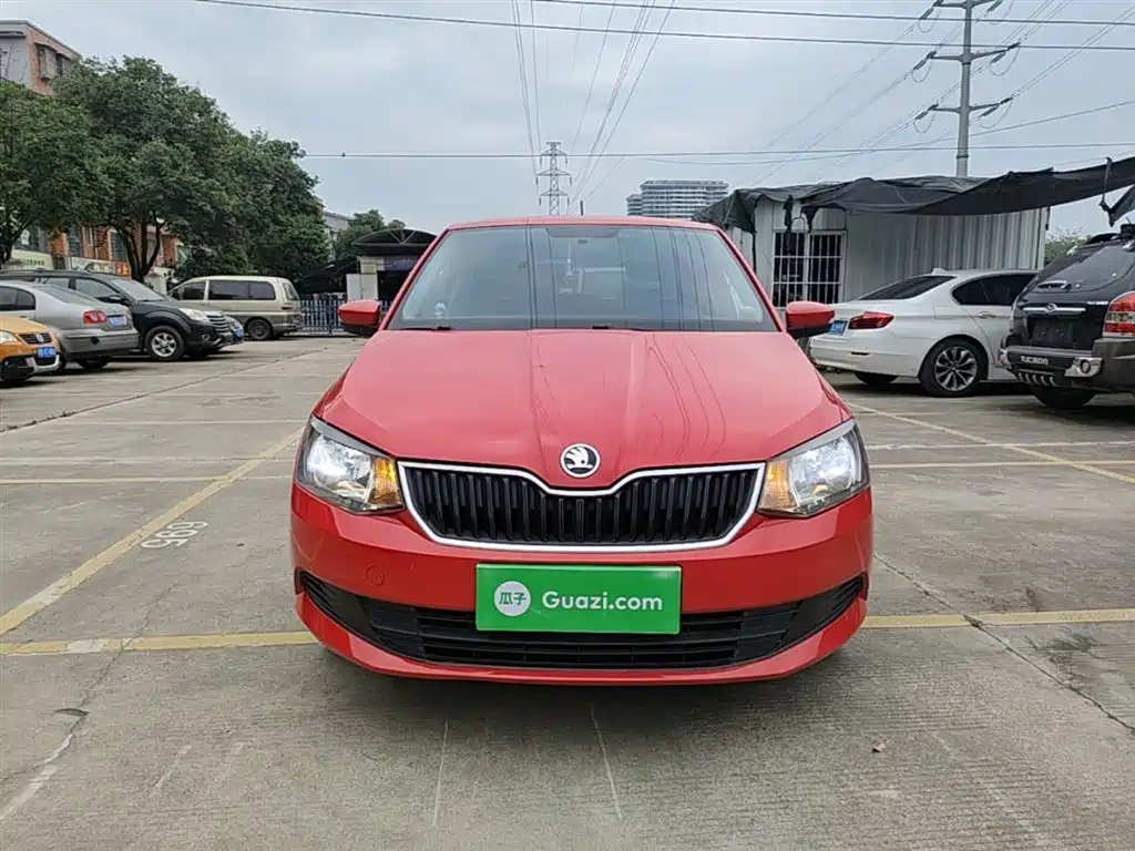Škoda Fabia 2017 1.4L Auto Car Enjoy Edition фото 3
