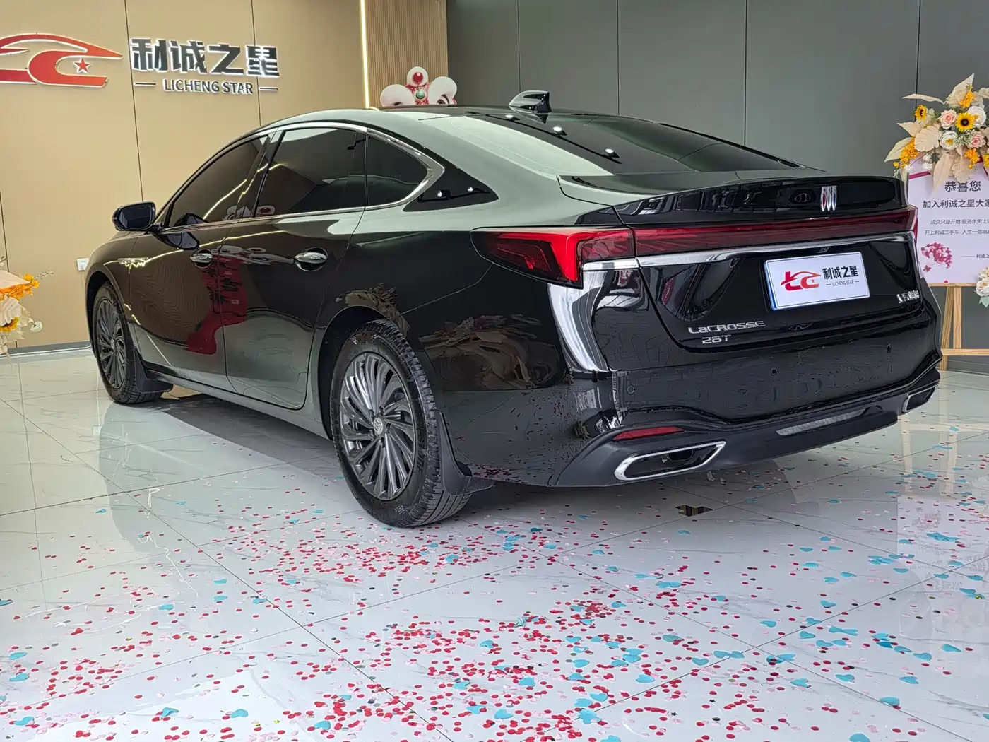 Buick LaCrosse 2025 2025 Model 28T Platinum Edition