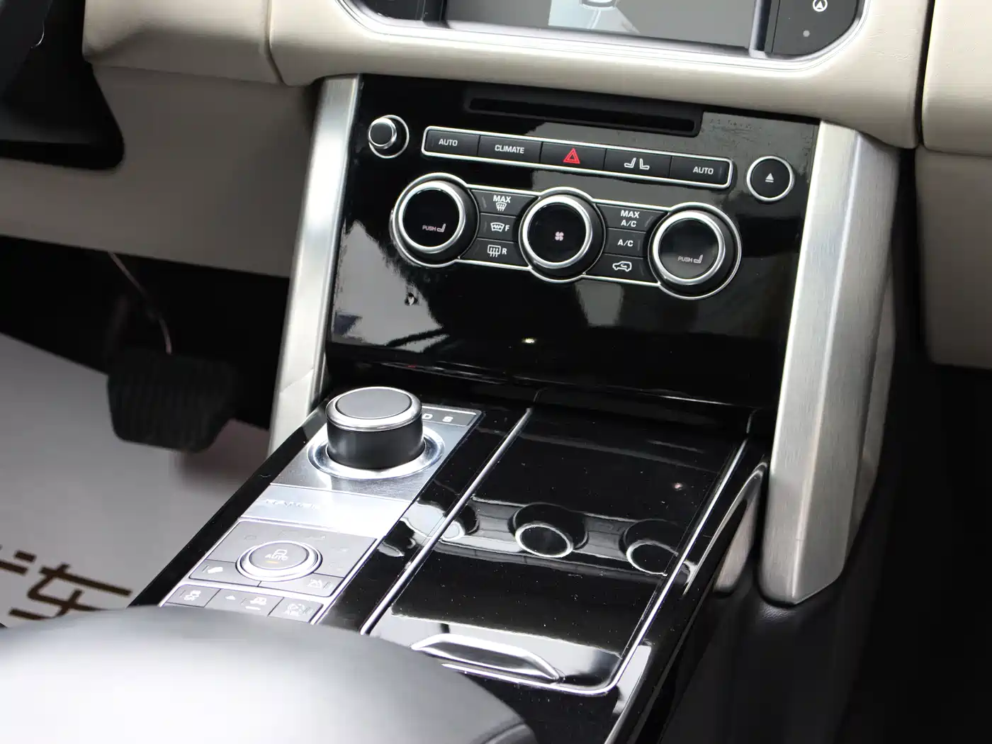 Land Rover Range Rover 2016 3.0 SC V6 Vogue фото 11