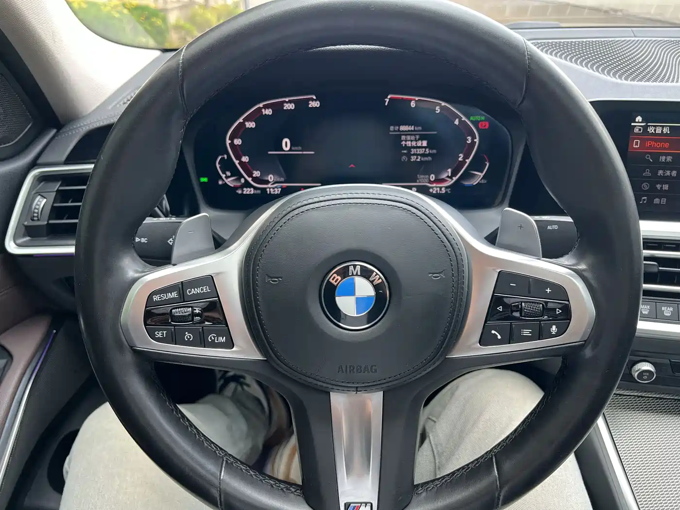 BMW 3 Series 2021 325i M Sport Night Edition фото 15