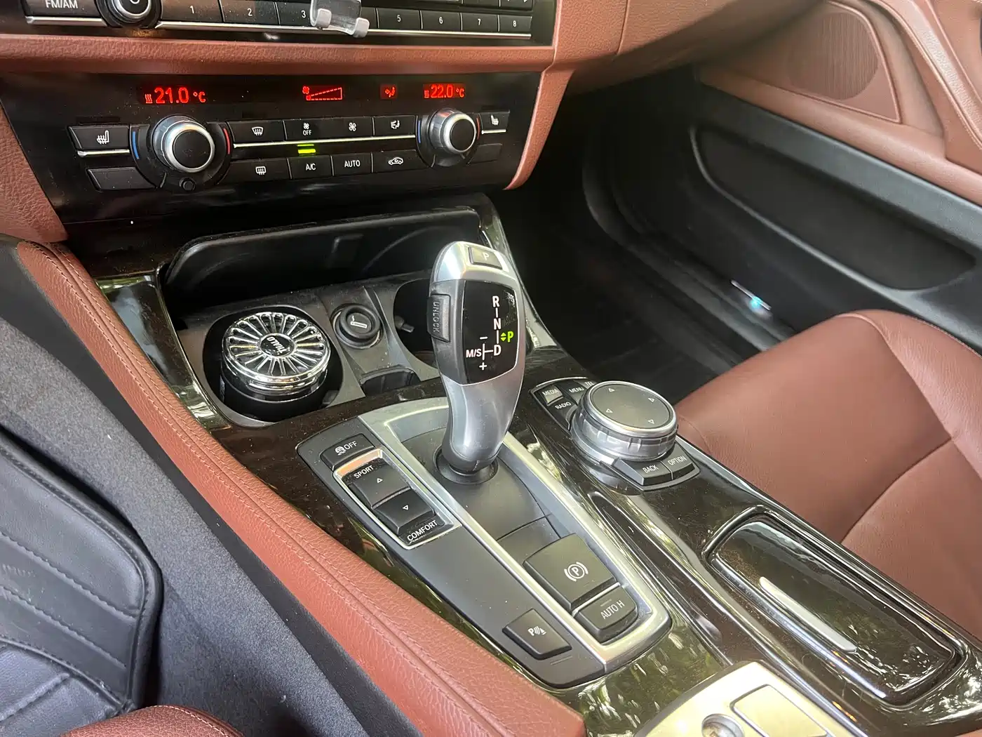 BMW 5 Series 2014 525Li Leading фото 10