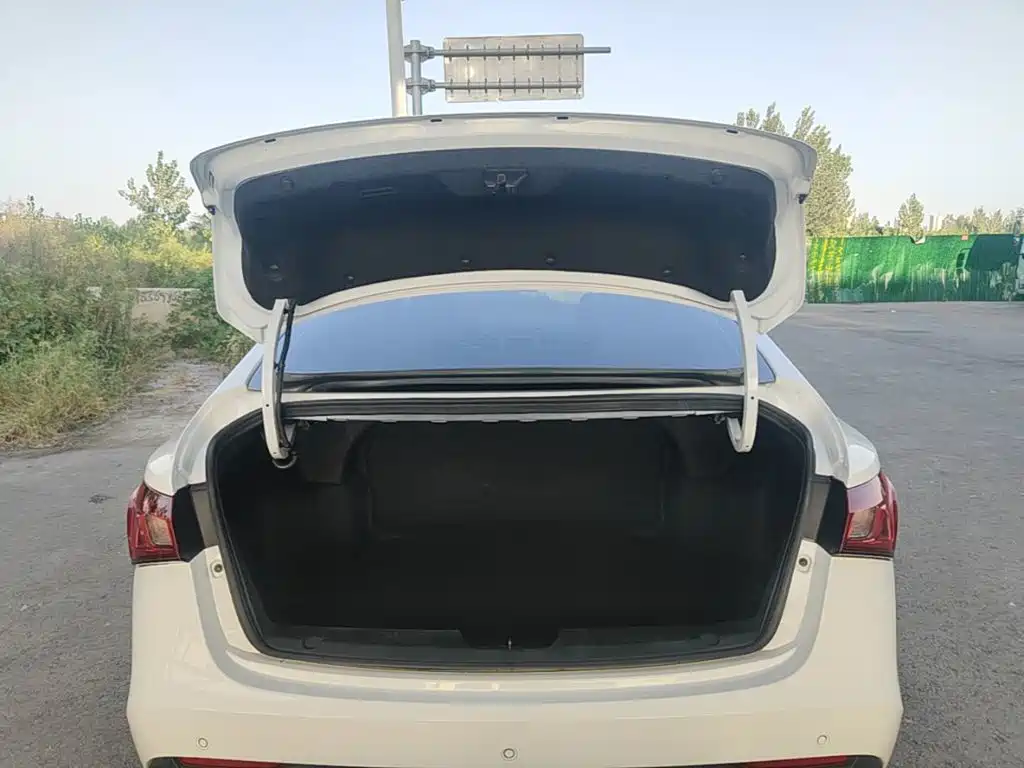 MG GT 2016 2016 Model 1.5L Automatic Premium Luxury Edition