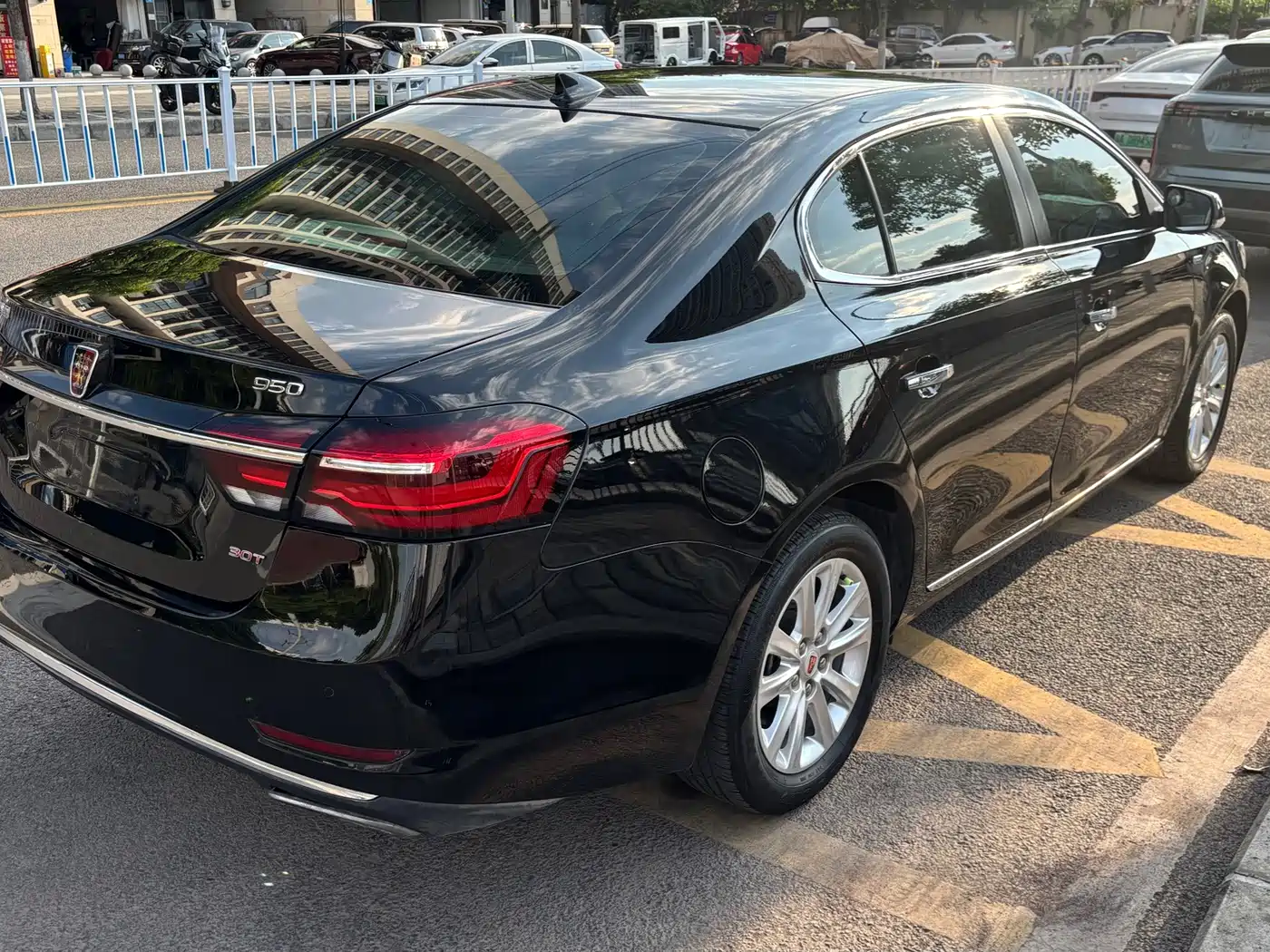 Roewe 950 2019 2017 30T Internet Flagship Edition