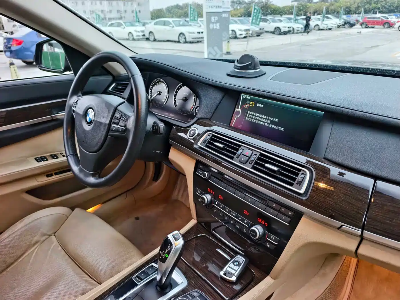BMW 7 Series 2009 730Li Luxury фото 17