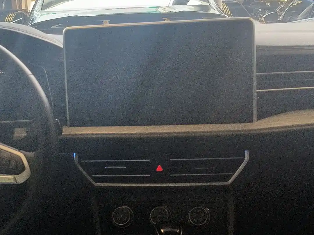 Volkswagen Sagitar 2024 300TSI DSG Flying Edition фото 13