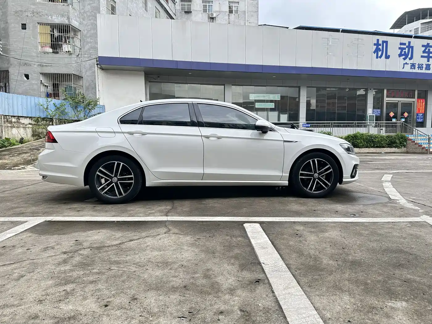 Volkswagen Lamando 2021 280TSI DSG Comfort Edition фото 8